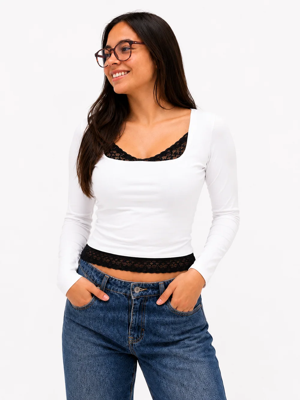 Blanco con encaje negro